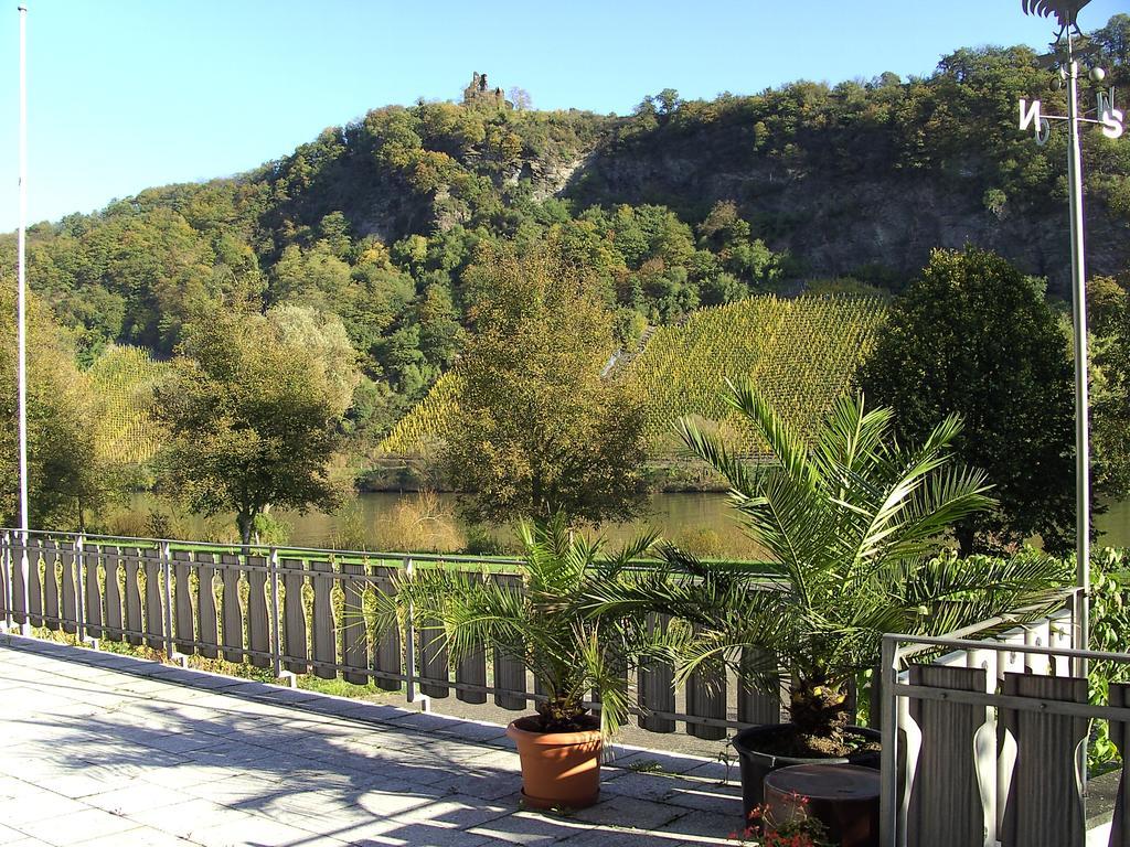 Haus Klosterblick Kröv Buitenkant foto